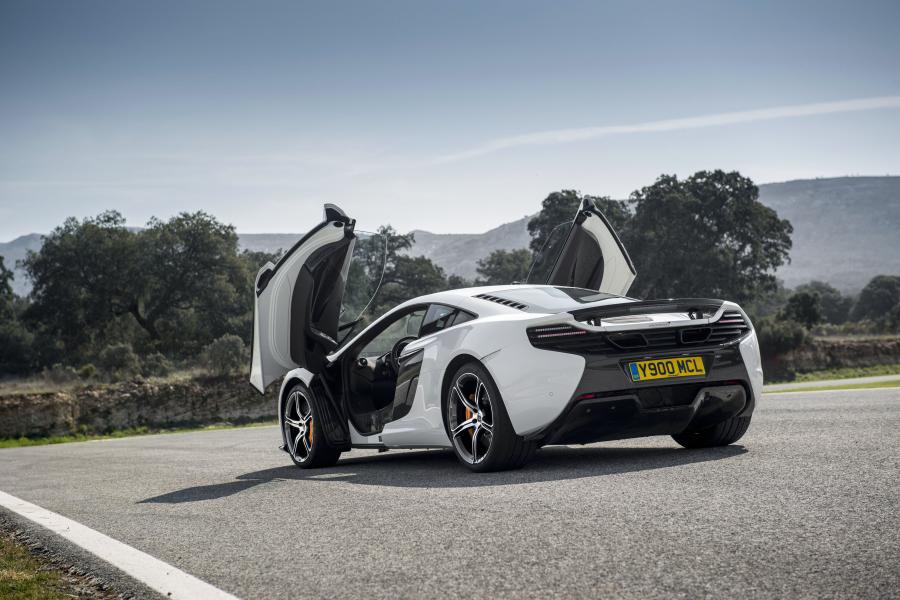  McLaren 650S 2014 года  (фото 22 из 30)